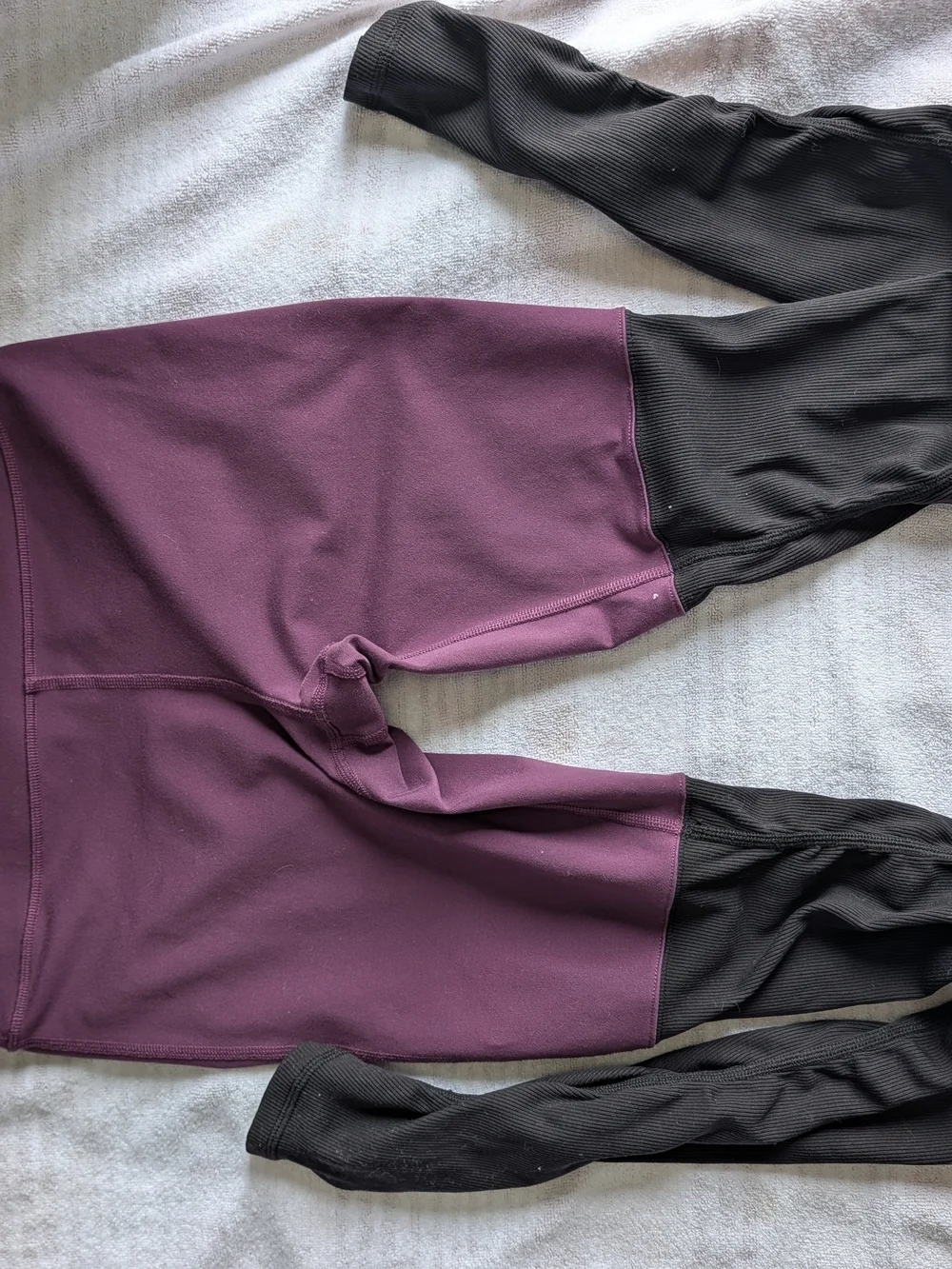 ALO Yoga Two-Tone Purple and Black Leggings